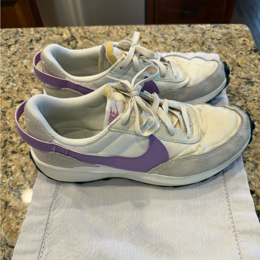 Nike 1972 waffle sneakers purple and white